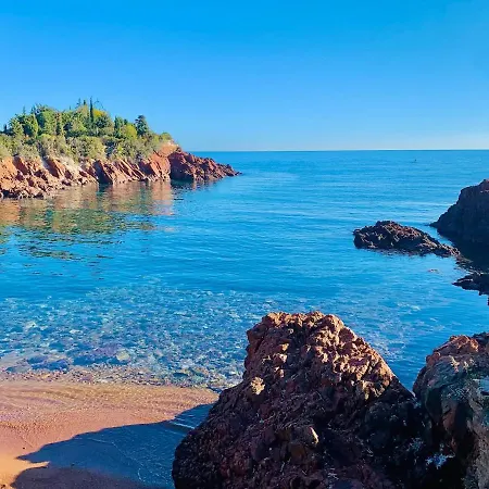 Apartment Superbe 2 Pieces - 4 Couchages - Clim - Parking - Piscine